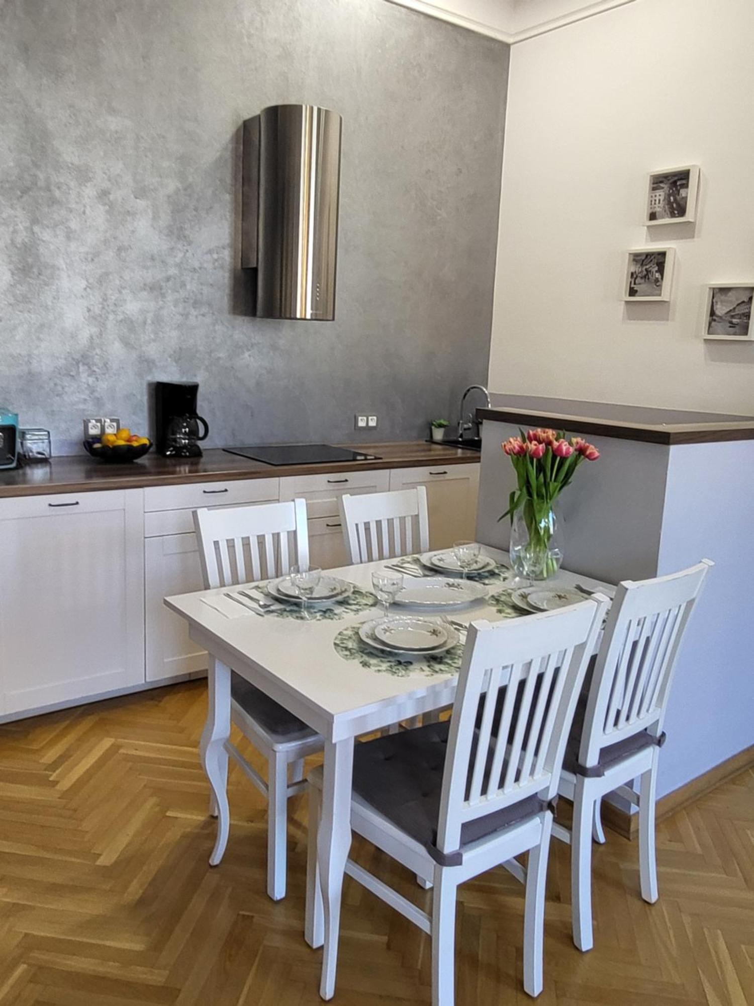 Novo Mundo Apartment Warsaw Exterior photo